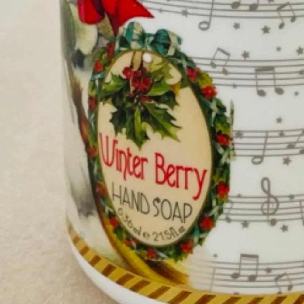 🎄NEW🎄 Holiday Collection Hand Soap Winter Berry